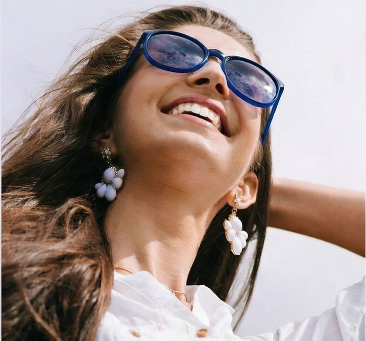 10 Ways To Get Rid Of Frizzy Hair This Summer